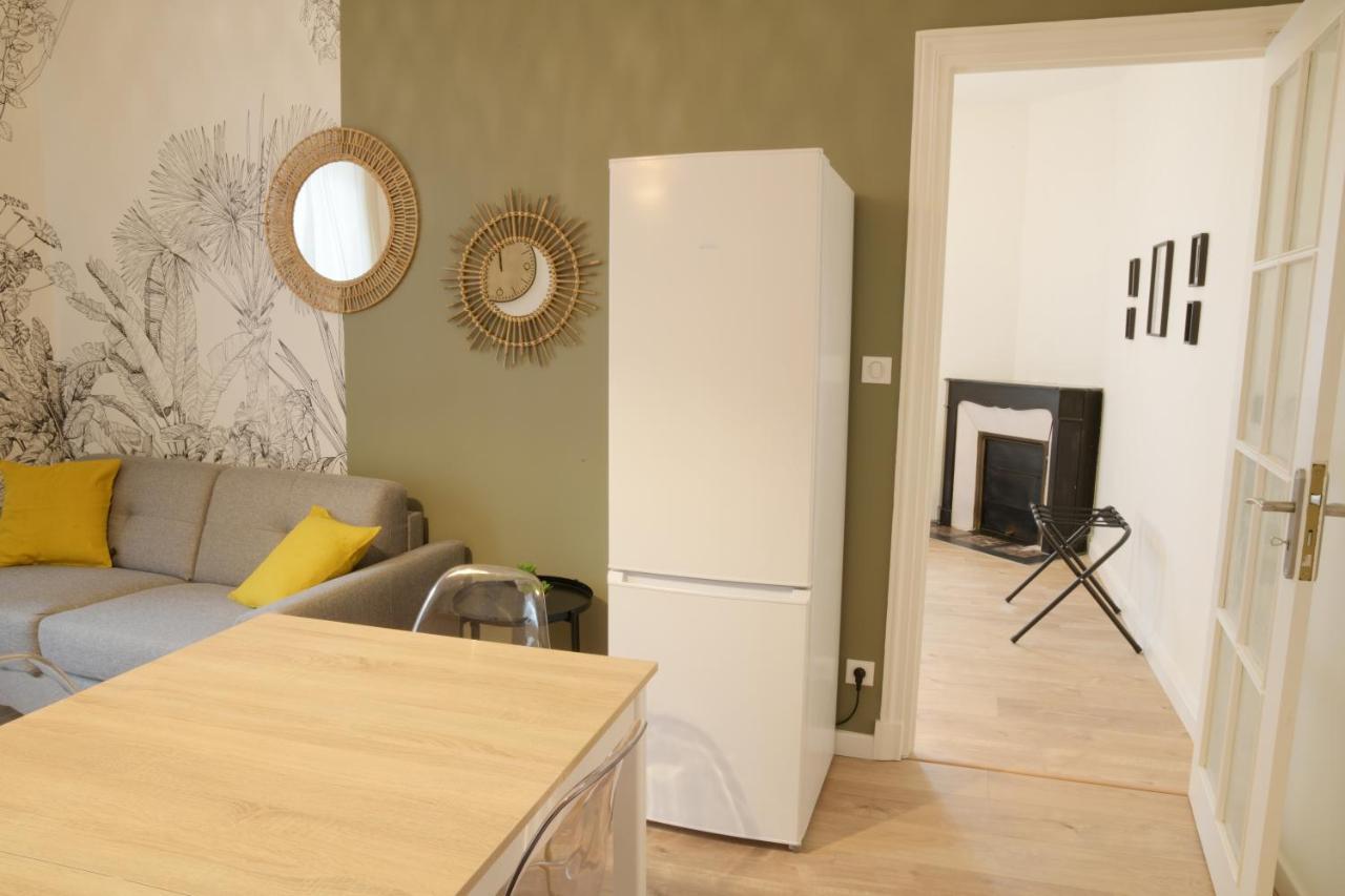 T3 De Charme Situe En Hyper Centre Avec Wifi, Linge, Draps, Savons Et Serviettes Fournis Cognac Szoba fotó